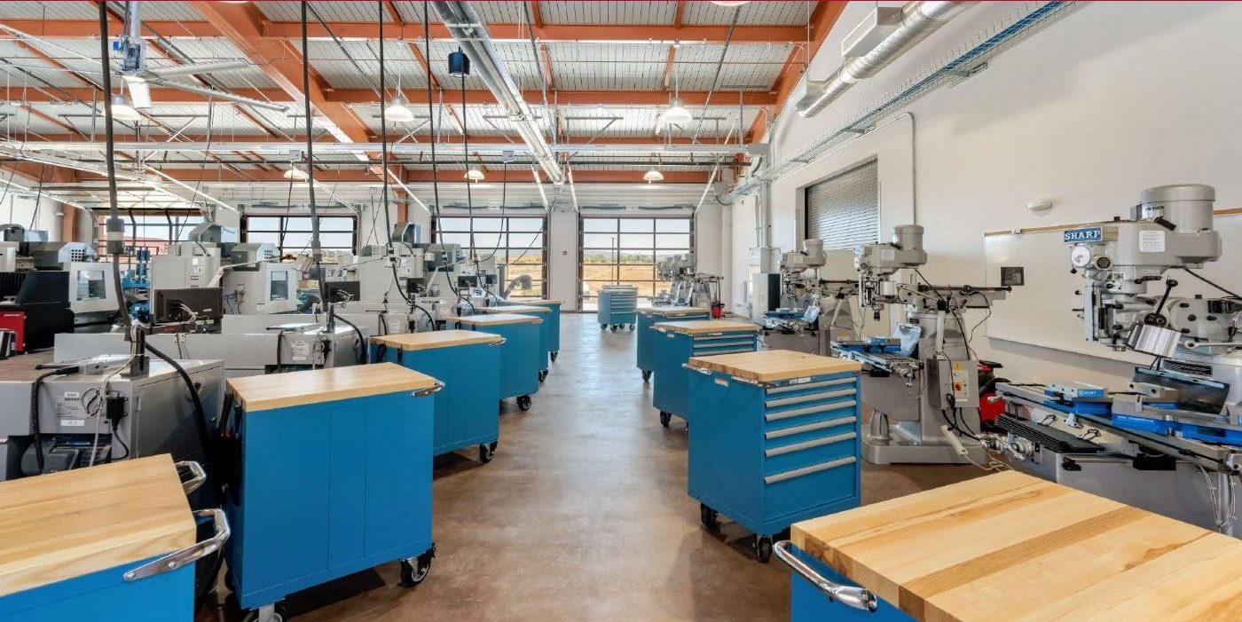 Concept of a modern advanced manufacturing lab